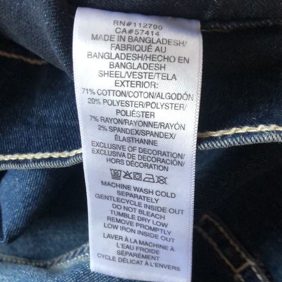 True Religion Women's NWT Printed Oversized Denim Jacket Size L - Picture 14 of 16